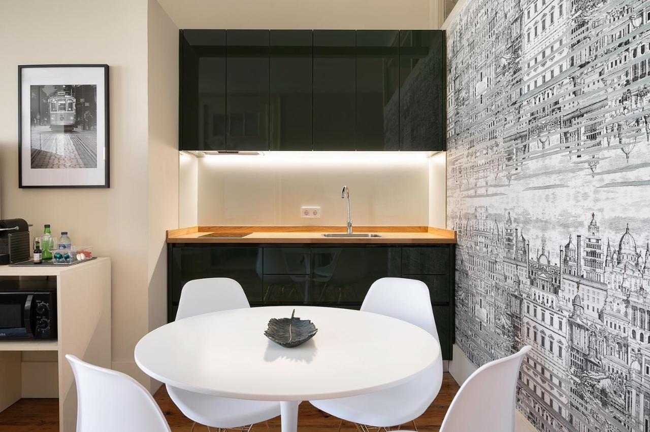 Historic Apartment At Cardosas With Balcony Porto Exterior foto
