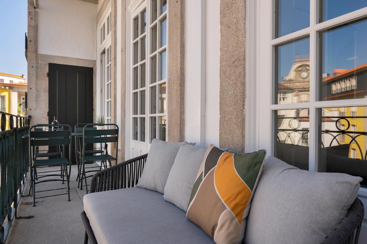 Historic Apartment At Cardosas With Balcony Porto Exterior foto